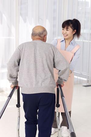 「矯正専門歯科で実現する美しい歯並び！痛みの少ない治療法と家族の健康を守るポイント」